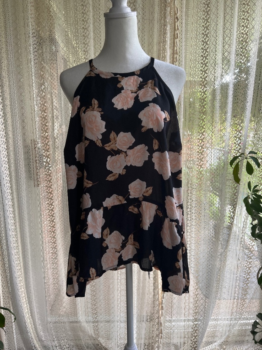 NWOT Torrid dark academia floral summer top